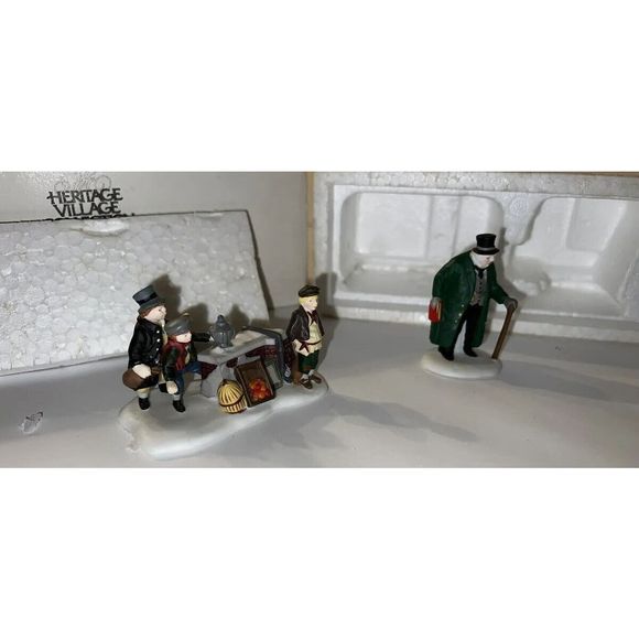 DEPT 56 "OLIVER TWIST CHARACTERS" SET OF 2 - Picture 1 of 4